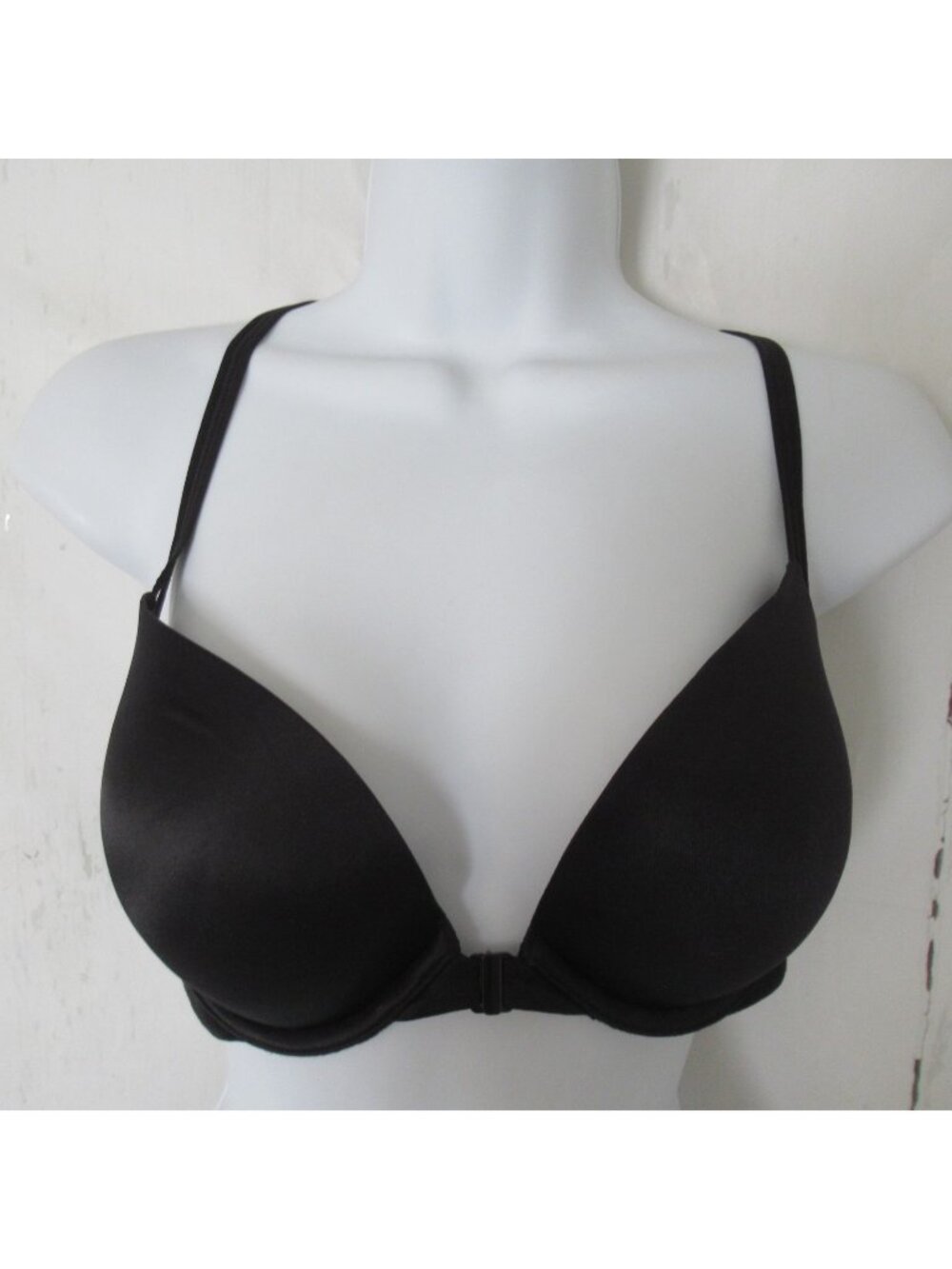 Victorias Secret Bra 36C Black Very Sexy Push Up Strappy Front Closure Underwire